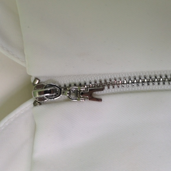 Valley Girl Cropped Tank Top - Picture 6 of 6